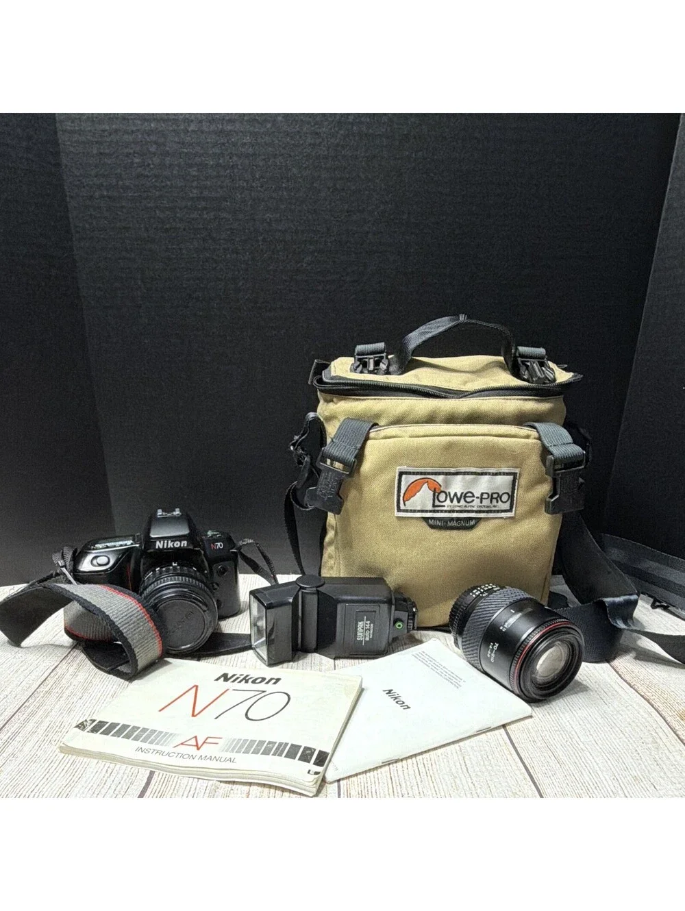 Nikon N70 35mm AF SLR Film Camera Auto Exposure Kit w/ Lenses, Flash, Bag